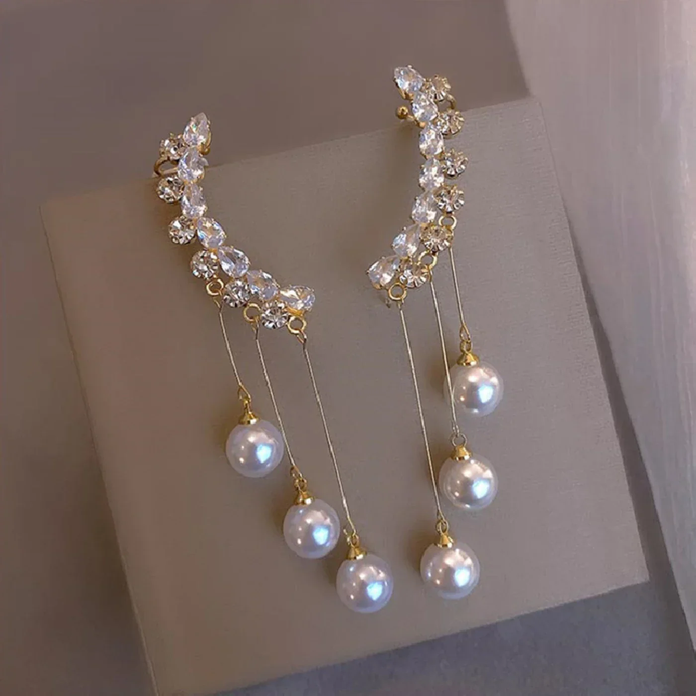 2 fashionable and gorgeous women's long diamond inlaid pearl geometric earrings, party and dinner party accessories - Image 10