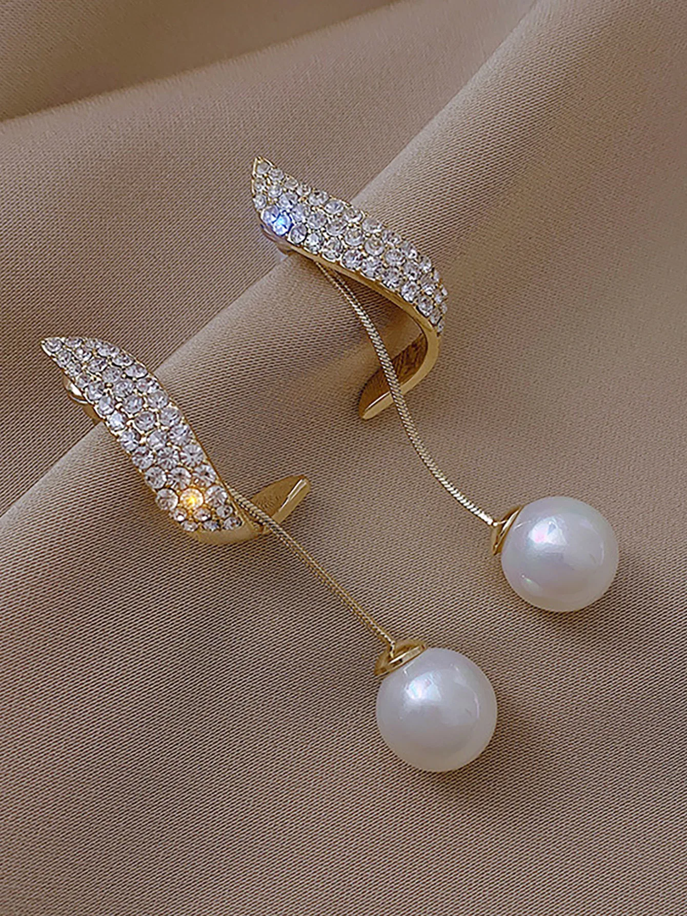 2 fashionable and gorgeous women's long diamond inlaid pearl geometric earrings, party and dinner party accessories - Image 6